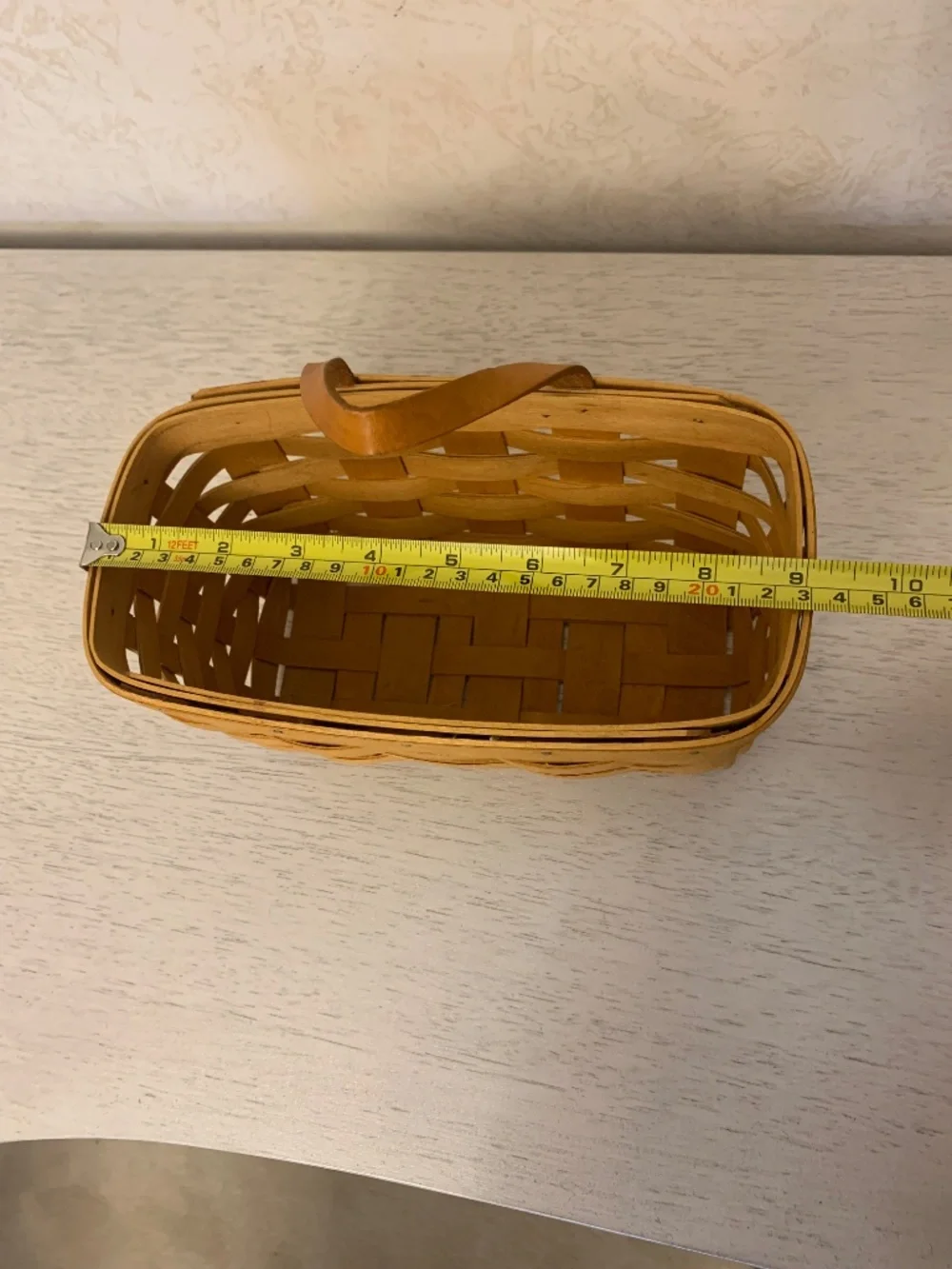 Beautiful Medium-Sized Hanging Longaberger Basket